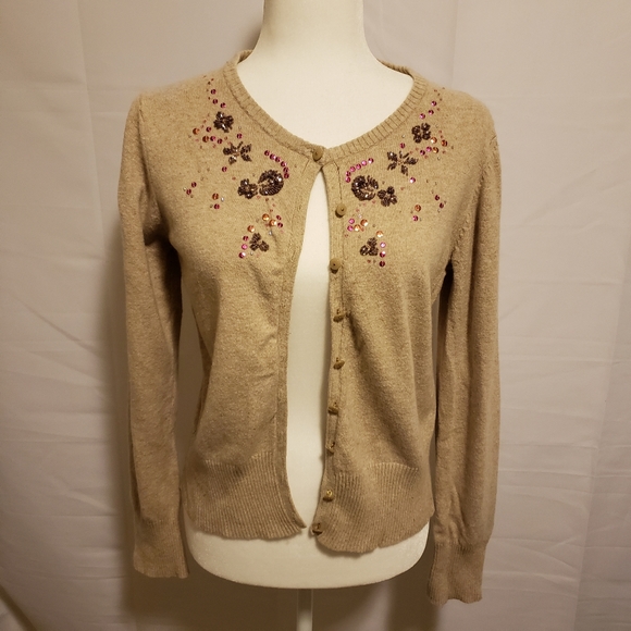Old Navy Sweaters - Old Navy Light Tan Button Up Sweater Long Sleeve